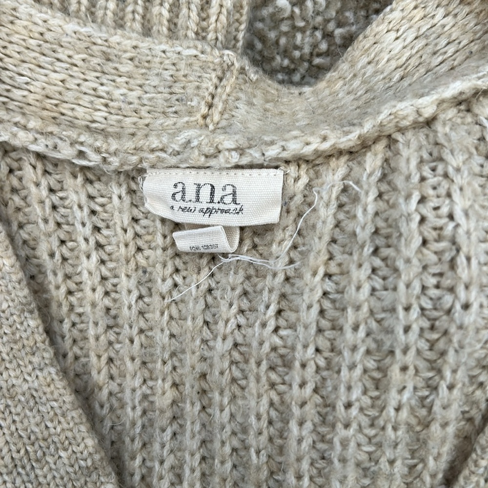 Ana sweater bundle - Picture 3 of 3